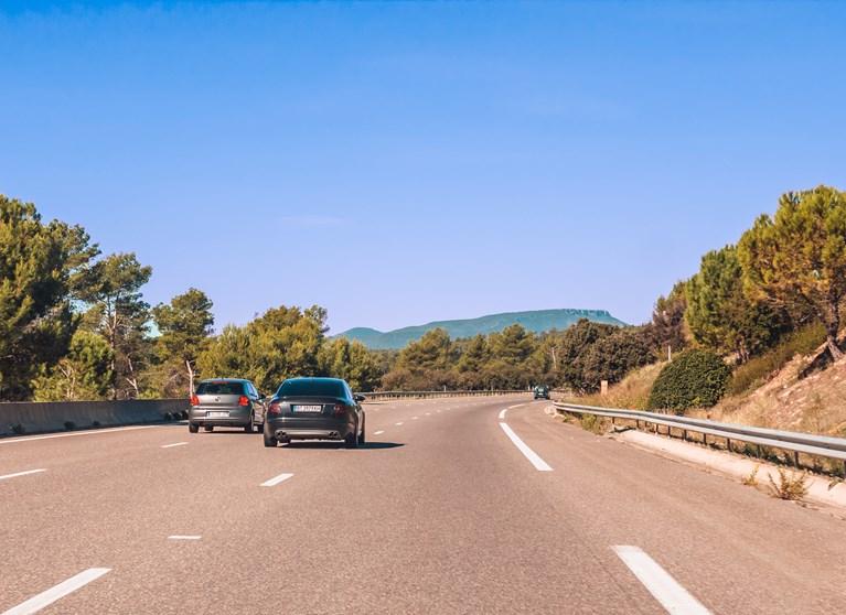 Autoroute, Arles © Vanovasaio Shutterstock