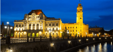 Oradea City Hall © Depositphotos