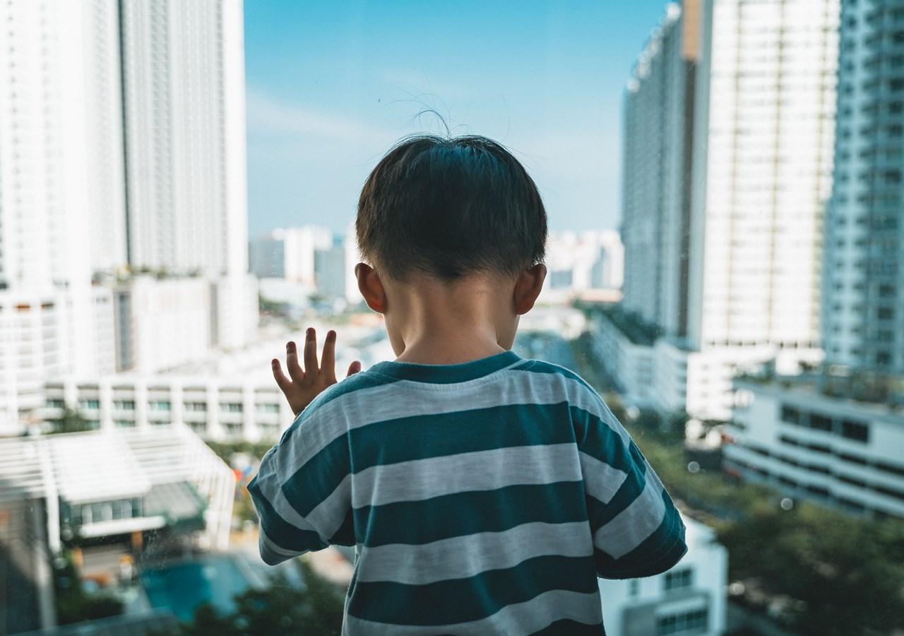 Buildings Boy © Yih Chang Cheweyeem Adobe Stock